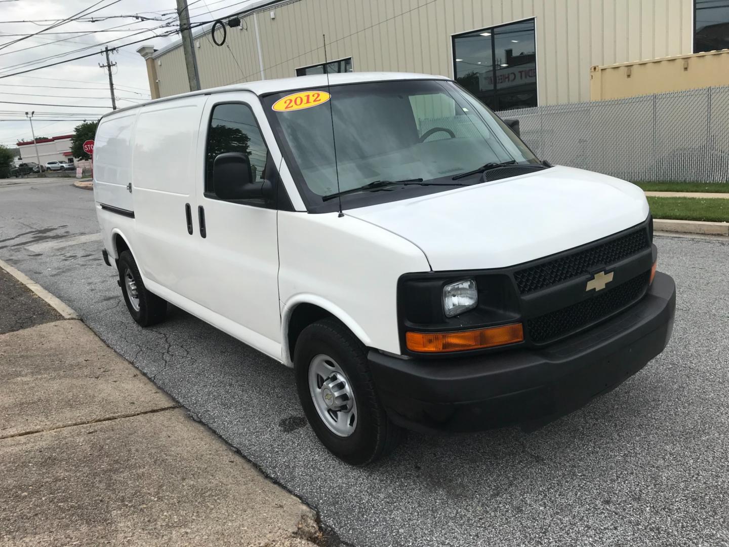 2012 White /Gray Chevrolet Express 2500 (1GCWGFCA3C1) with an 4.8 V8 engine, Automatic transmission, located at 577 Chester Pike, Prospect Park, PA, 19076, (610) 237-1015, 39.886154, -75.302338 - Photo#3